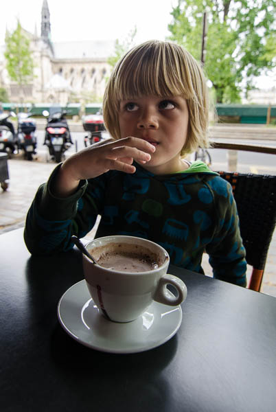 Un chocolat near the Notre Dame Cathedral