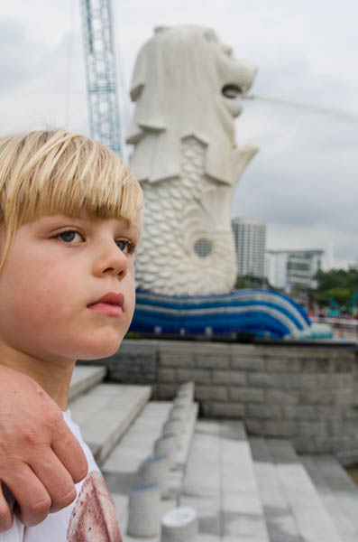 Rykersaurus and Merlion en profile